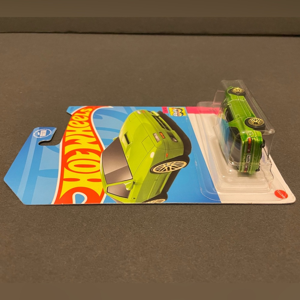 HotWheels 89 Mazda RX-7 - Picture 5 of 7